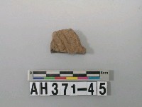 藏品(褐色細砂陶片)的圖片